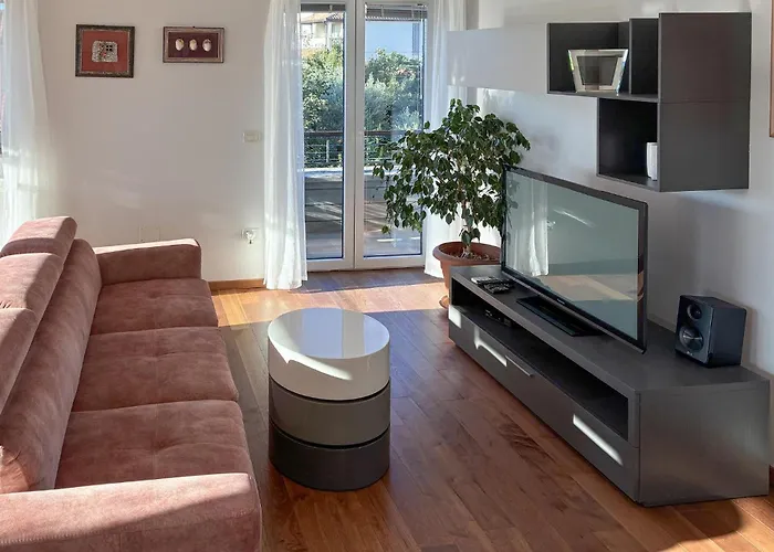 House Mia *