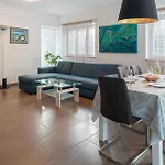 House Mia Medulin